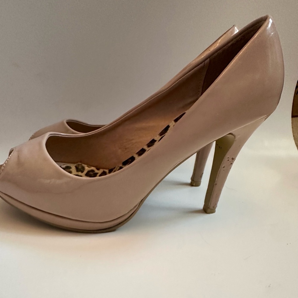 Tan patent open toed heels